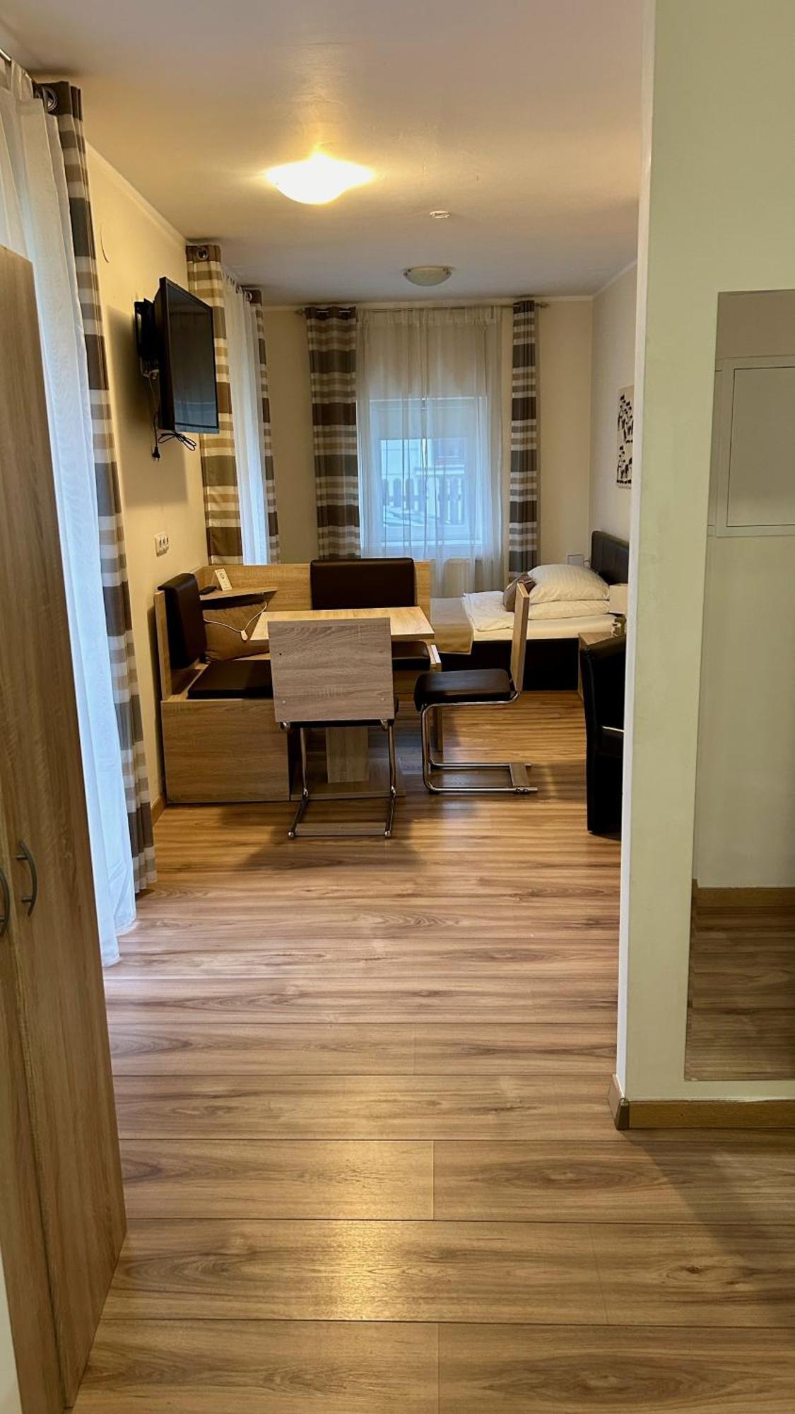 Goesser Bachgasslhof -- Bed And Breakfast -- Apartments Леобен Екстериор снимка